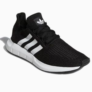 ADIDAS Swift Run 'Core Black'
